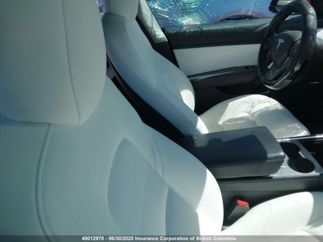 5YJ3E1EA4MF915706 Tesla MODEL 3