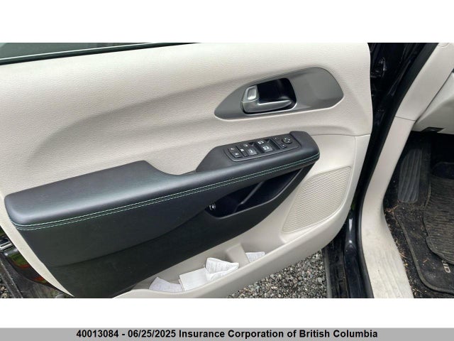 2C4RC1N75HR753728 Chrysler Pacifica