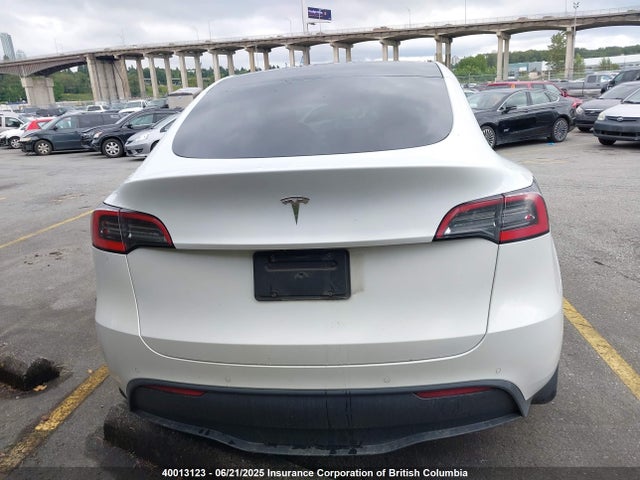 5YJYGDED9MF119447 Tesla Model Y