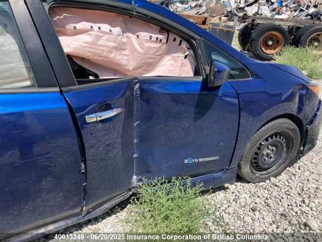 1N4AZ1CP4KC302147 Nissan Leaf