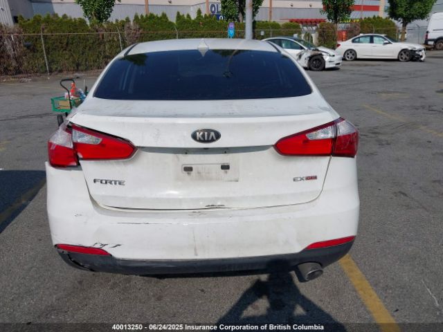 KNAFX4A8XE5055872 KIA Forte
