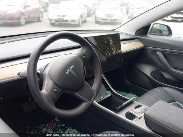 5YJ3E1EA5LF793825 Tesla MODEL 3