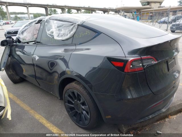 7SAYGDEE4RF073576 Tesla Model Y