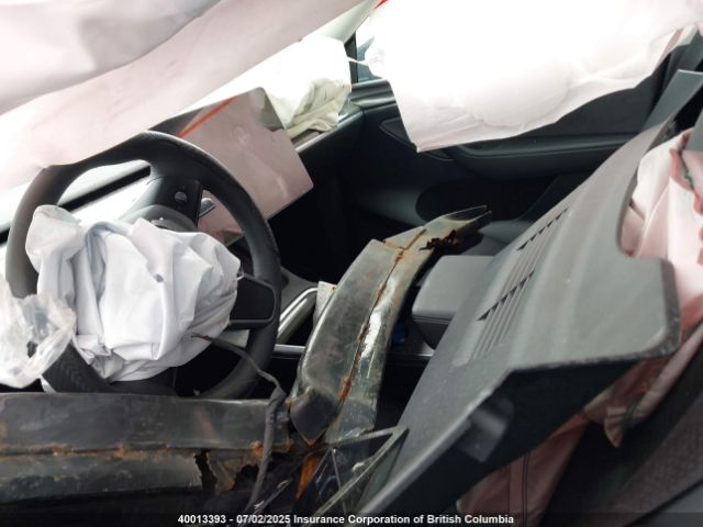 7SAYGDEE4RF073576 Tesla Model Y