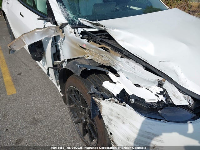 5YJ3E1EB4NF270792 Tesla MODEL 3