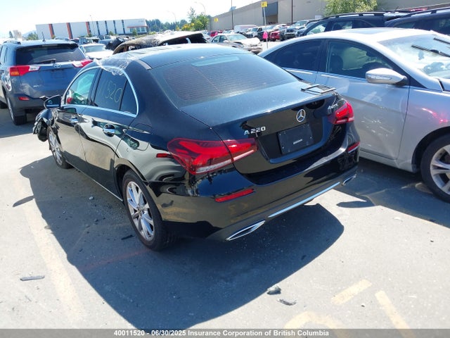 W1K3G4FB9MJ304037 Mercedes-Benz m260