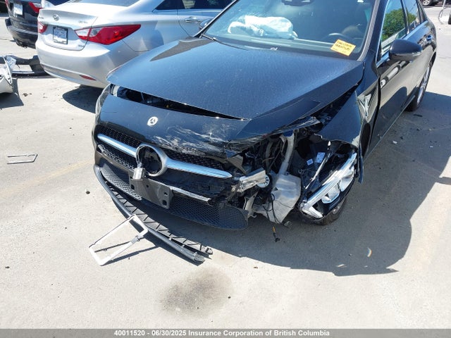 W1K3G4FB9MJ304037 Mercedes-Benz m260