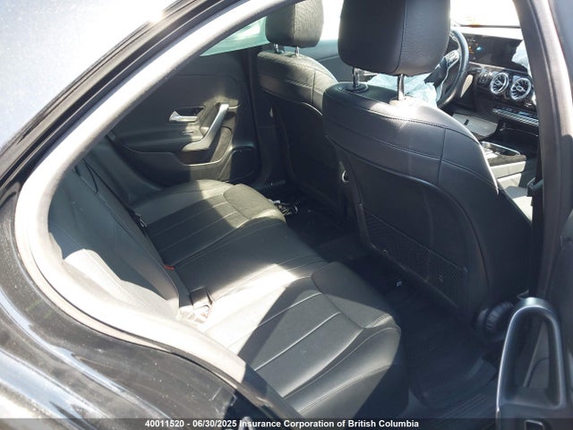 W1K3G4FB9MJ304037 Mercedes-Benz m260