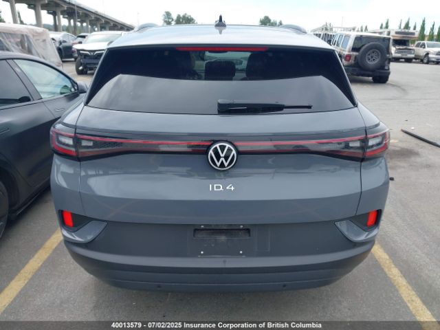 1V2HMPE88PC015724 Volkswagen 2023
