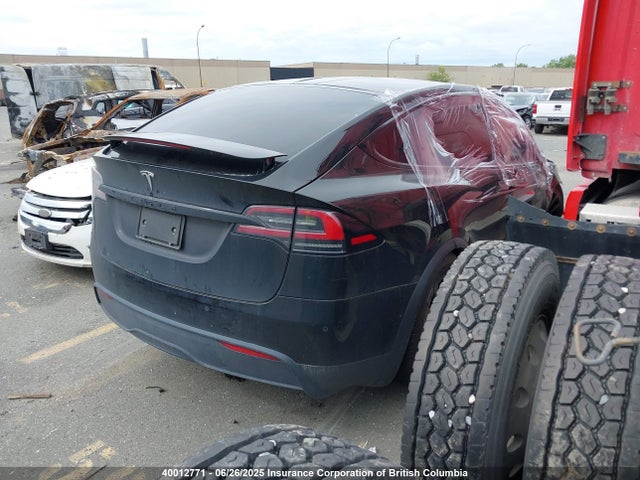7SAXCDE58PF381080 Tesla MODEL X