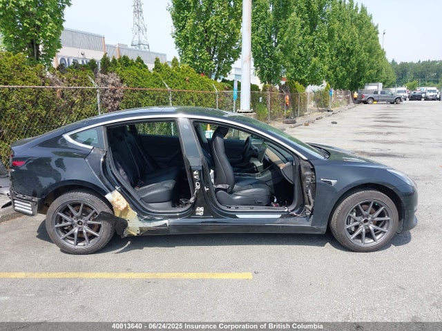 5YJ3E1EA6KF399801 Tesla MODEL 3