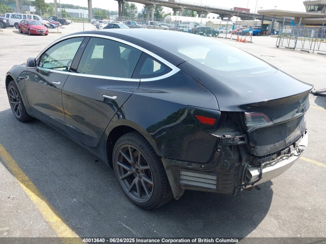 5YJ3E1EA6KF399801 Tesla MODEL 3