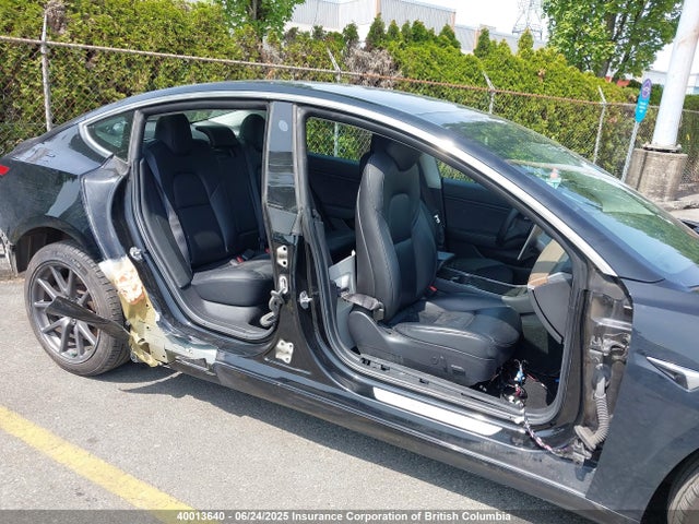 5YJ3E1EA6KF399801 Tesla MODEL 3