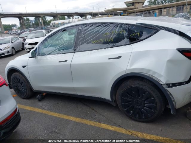 5YJYGDED2MF119435 Tesla Model Y