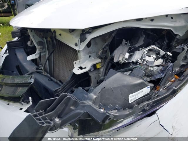 2T1BURHEXHC828205 Toyota 2zr-fe