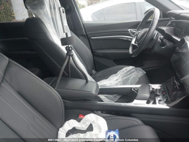 WA14ABGE6RB020017 Audi Q8