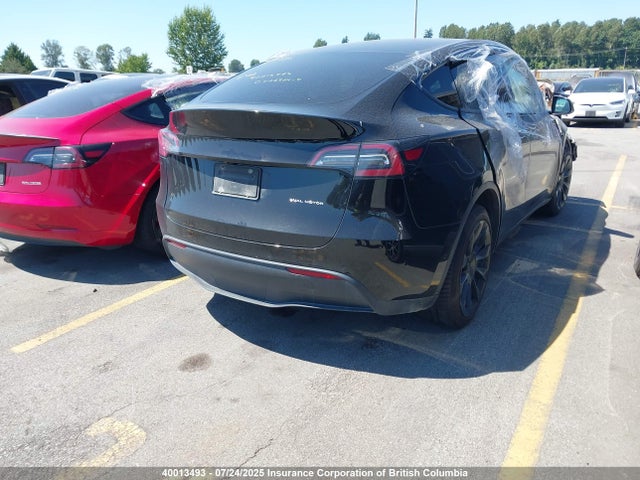 7SAYGDEE9NF368957 Tesla 2022