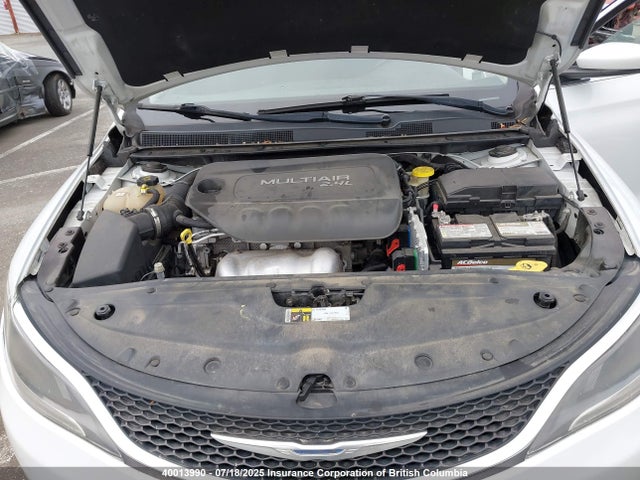 1C3CCCAB0FN601348 Chrysler 2015