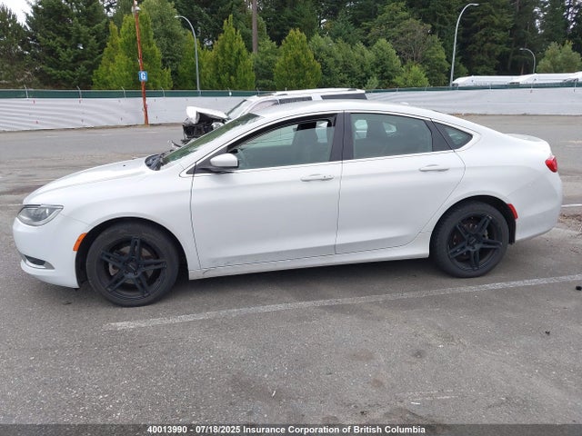 1C3CCCAB0FN601348 Chrysler 2015
