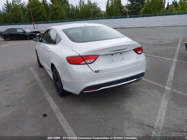 1C3CCCAB0FN601348 Chrysler 2015
