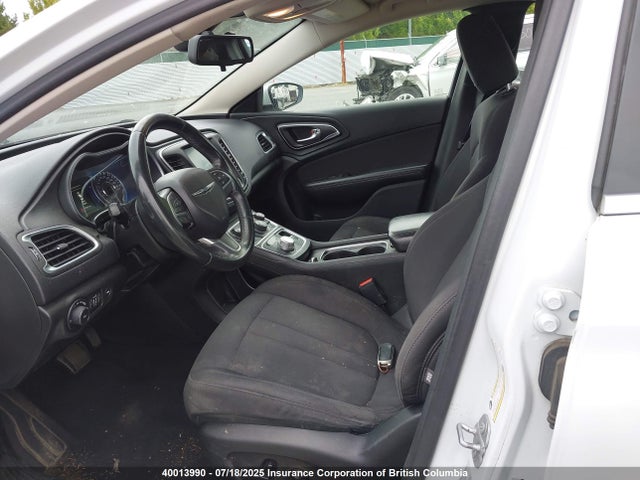 1C3CCCAB0FN601348 Chrysler 2015