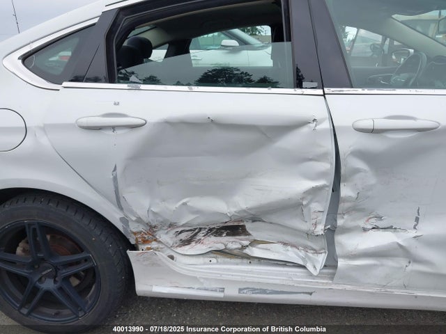 1C3CCCAB0FN601348 Chrysler 2015