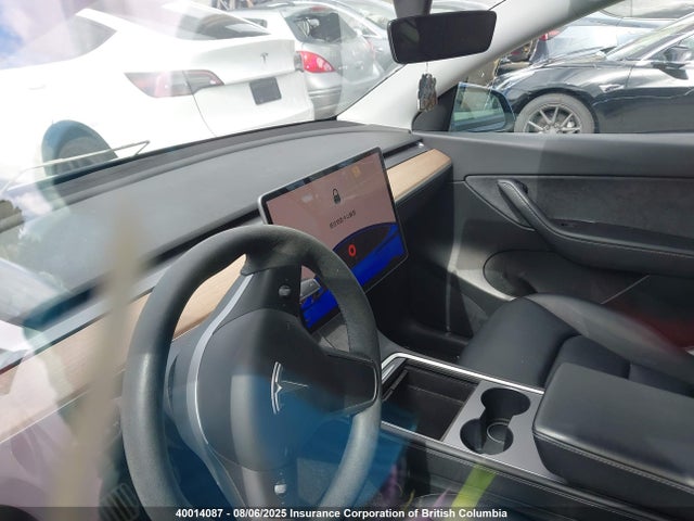 7SAYGDEE9NF347607 Tesla Model Y
