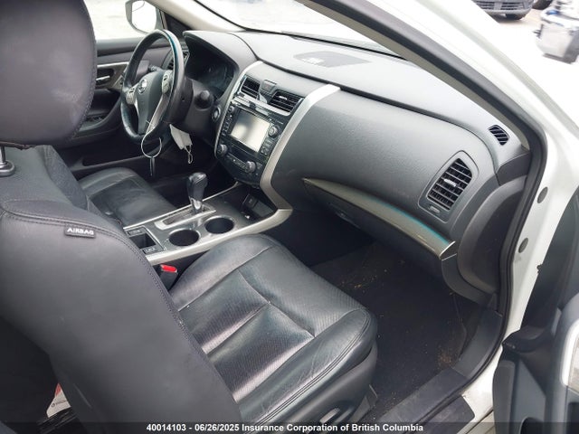1N4AL3AP0FN371637 Nissan 2015