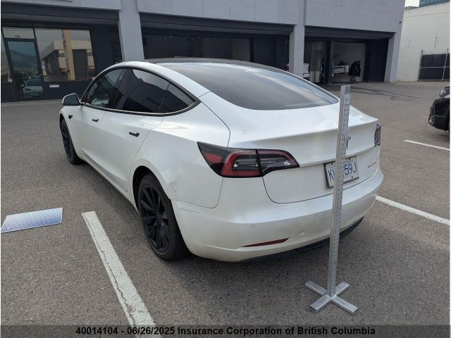 5YJ3E1EB2NF183232 Tesla MODEL 3