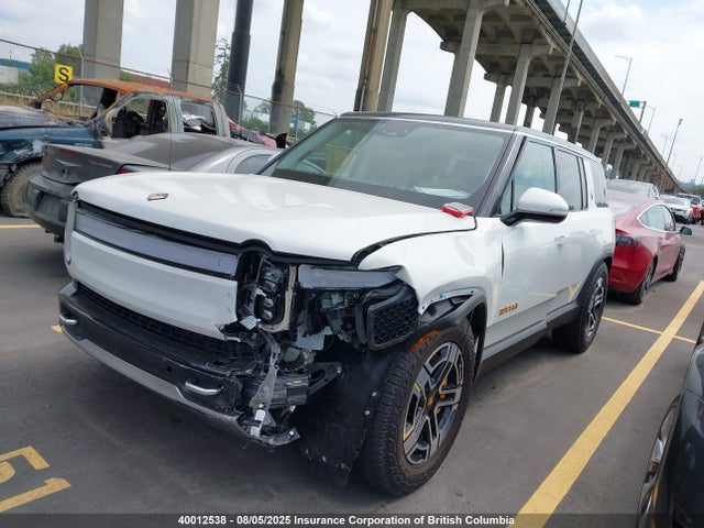 Rivian R1s 2023 7PDSGABA4PN014411 Image 2