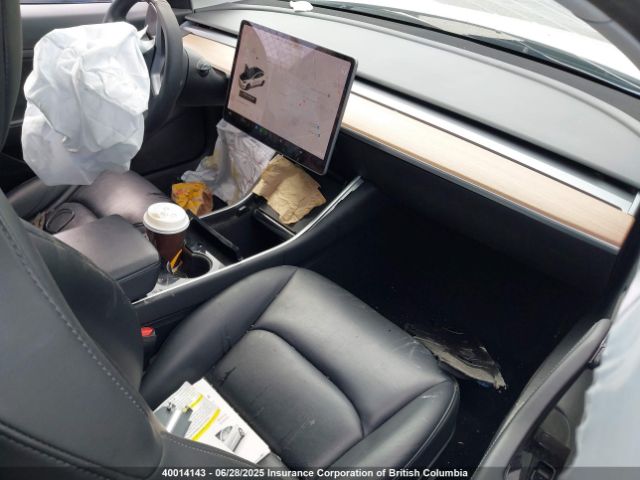 5YJ3E1EA2LF625527 Tesla MODEL 3