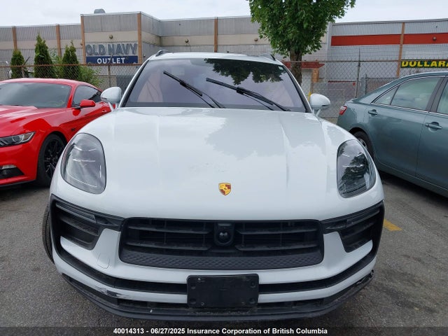 Porsche 2024 2024 WP1AA2A59RLB02687 Image 12