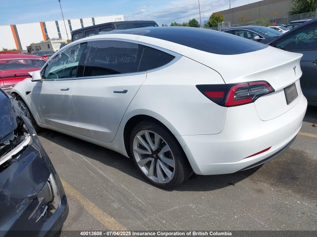 5YJ3E1EA1LF718281 Tesla 2020