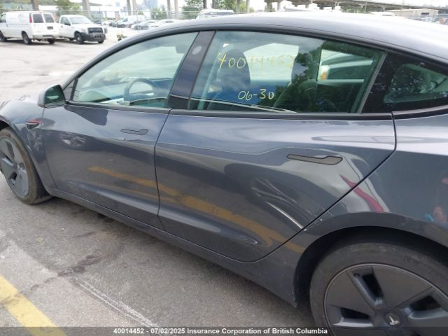 5YJ3E1EB3NF261727 Tesla MODEL 3