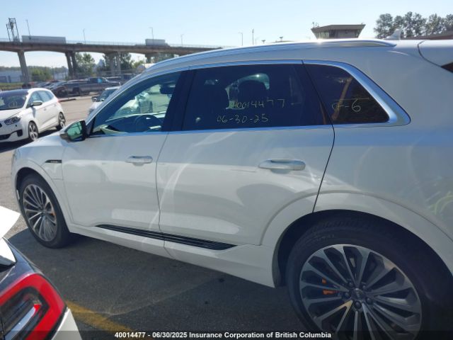 WA1VAAGE8KB023215 Audi E-Tron