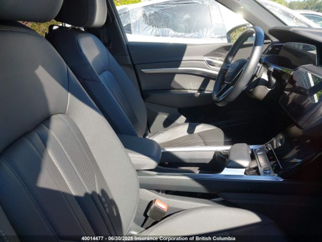 WA1VAAGE8KB023215 Audi E-Tron