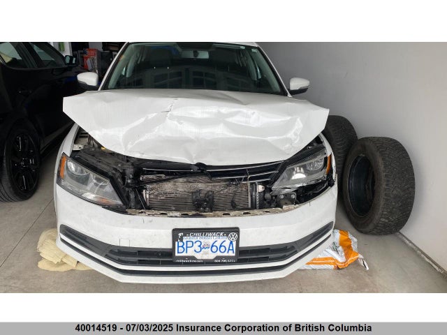 3VWD07AJ3FM338254 Volkswagen 2015