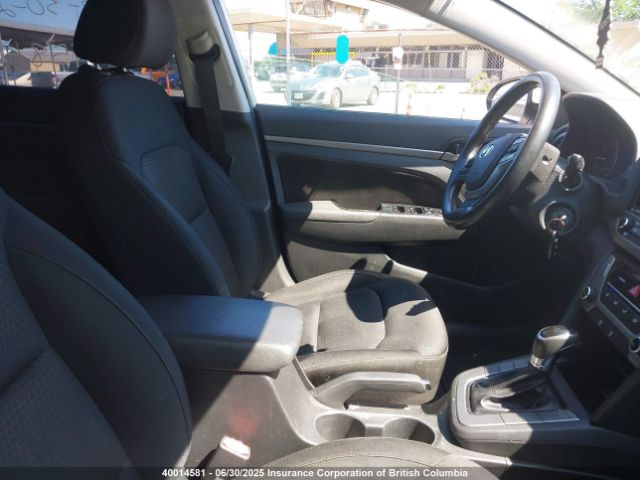 KMHD84LF5HU099268 Hyundai 2017