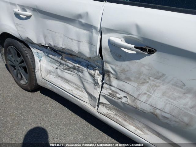 KMHD84LF5HU099268 Hyundai 2017