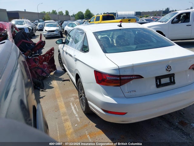 3VWE57BU3KM096168 Volkswagen 1.8 tsi