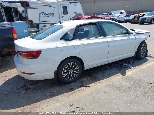 3VWE57BU3KM096168 Volkswagen 1.8 tsi