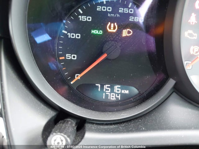 Porsche 2019 2019 WP1AB2A58KLB31990 Image 15