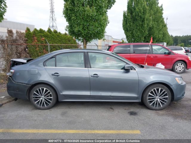 3VWLL7AJ3EM253786 Volkswagen 2014