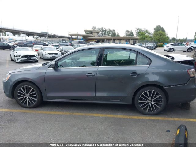 3VWLL7AJ3EM253786 Volkswagen 2014