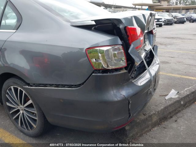 3VWLL7AJ3EM253786 Volkswagen 2014