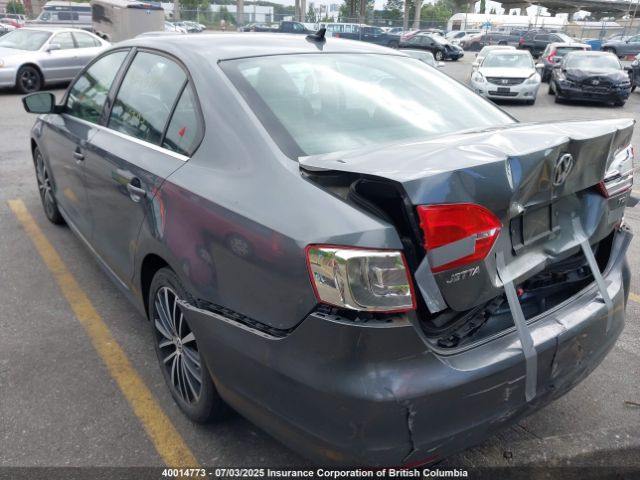 3VWLL7AJ3EM253786 Volkswagen 2014