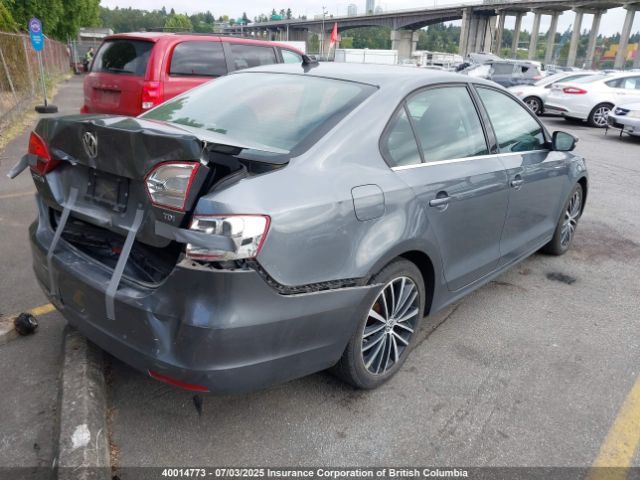 3VWLL7AJ3EM253786 Volkswagen 2014