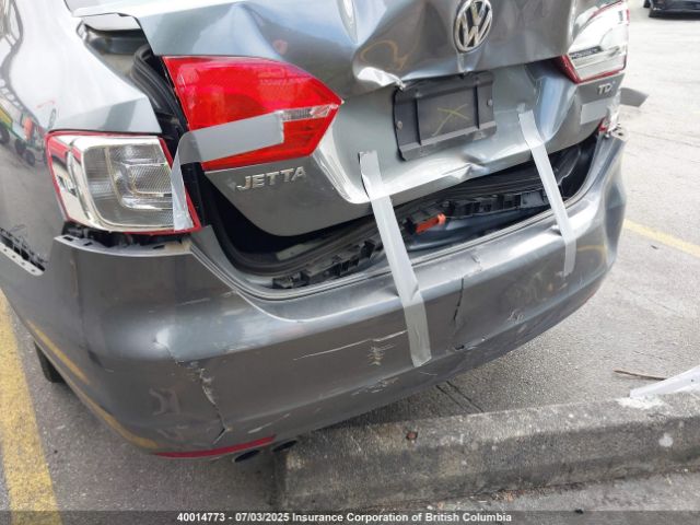 3VWLL7AJ3EM253786 Volkswagen 2014