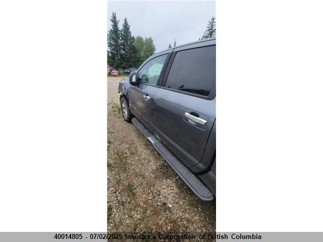 1N6AA1E51HN507724 Nissan 2017