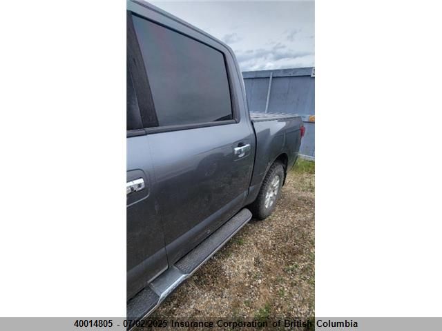1N6AA1E51HN507724 Nissan 2017